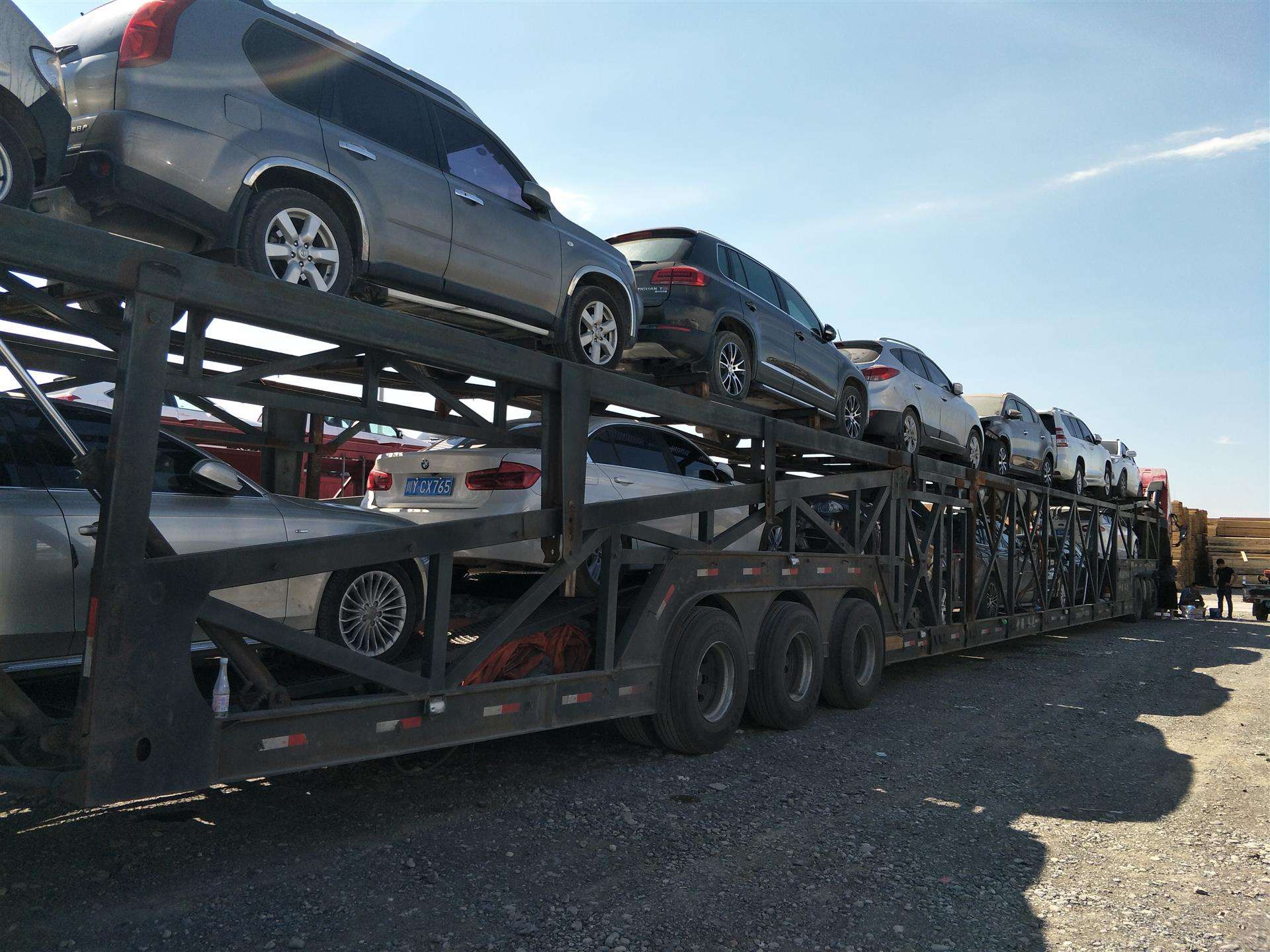 成都發到伊寧小轎車托運怎么算